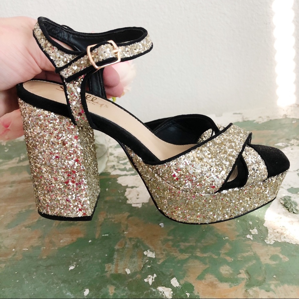 SHELLYS LONDON Annie Gold Glitter Platform Heels
